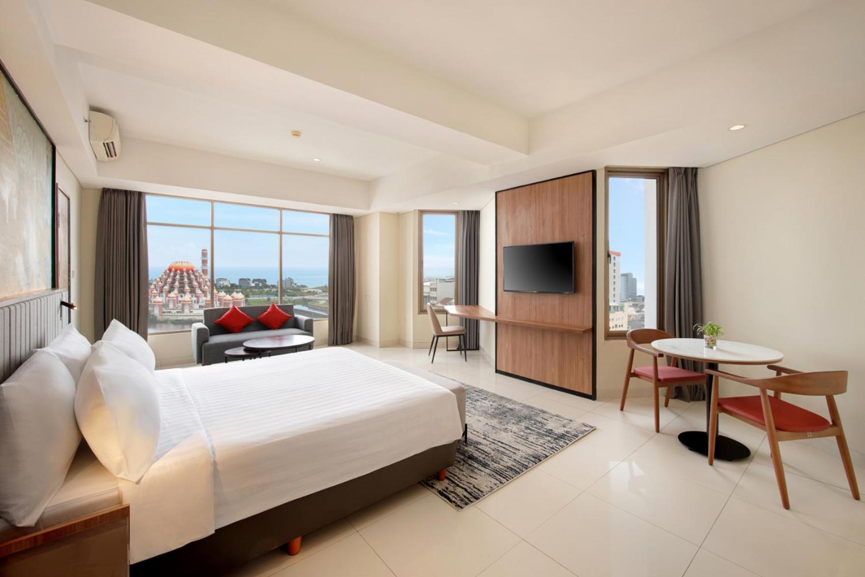 Aston Inn Pantai Losari נקסר מראה חיצוני תמונה