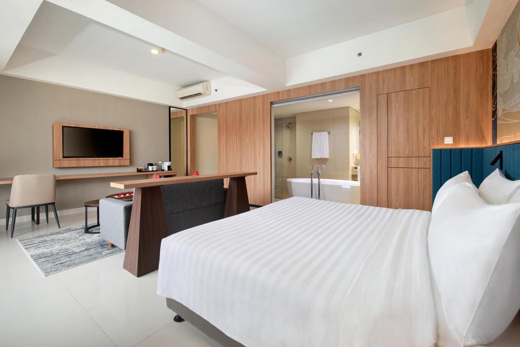 Aston Inn Pantai Losari נקסר מראה חיצוני תמונה