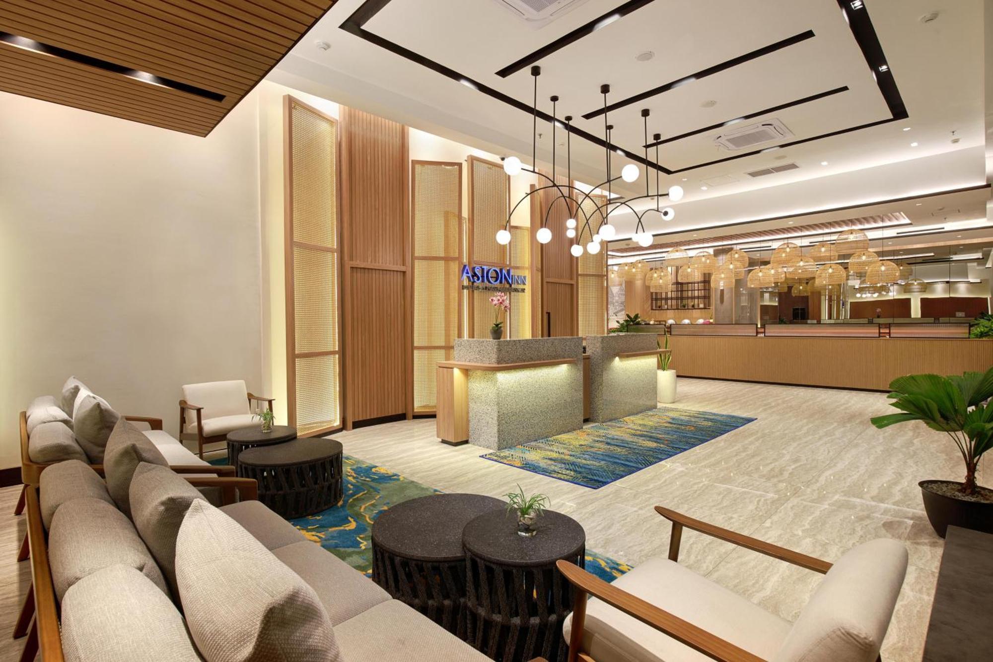 Aston Inn Pantai Losari נקסר מראה חיצוני תמונה