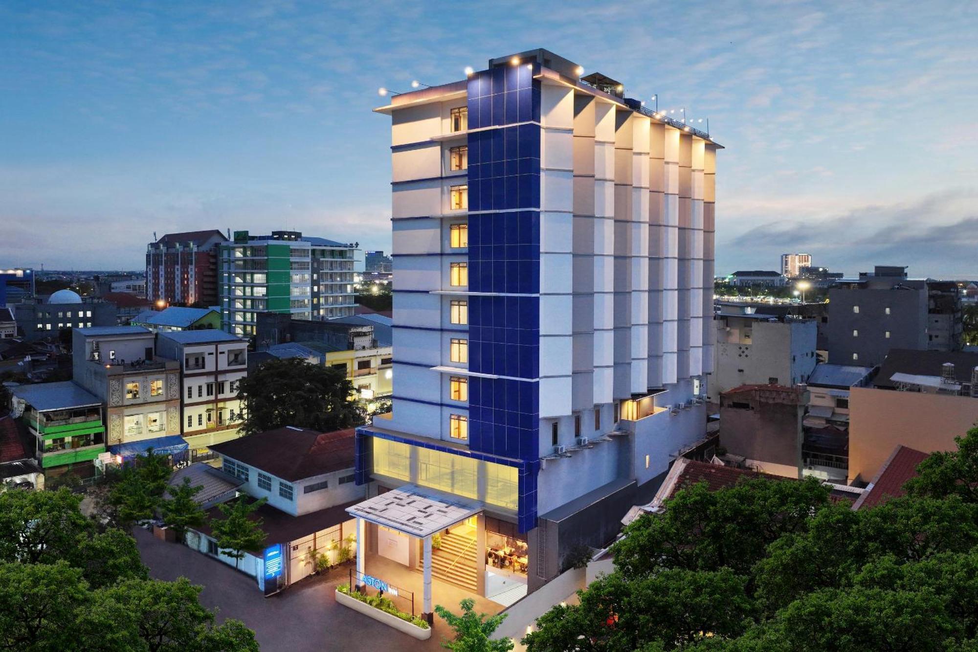 Aston Inn Pantai Losari נקסר מראה חיצוני תמונה